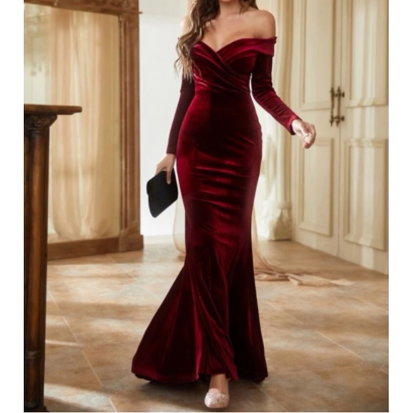 Luxe off shoulder party bridesmaids wedding velvet maxi dress - Picture 5 of 8